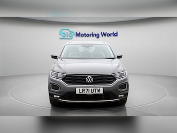 Used Volkswagen T-Roc 2021 for sale - 77451312: Photo