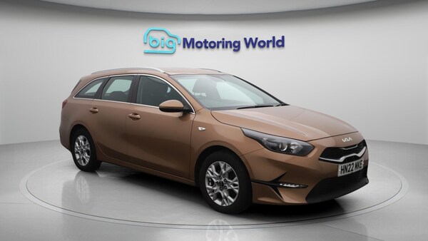 Used Kia Ceed 2022 for sale - 76012923: Photo 2