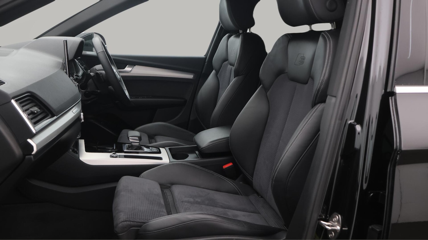 Used Audi Q5 2023 for sale - 76336857: Photo 15