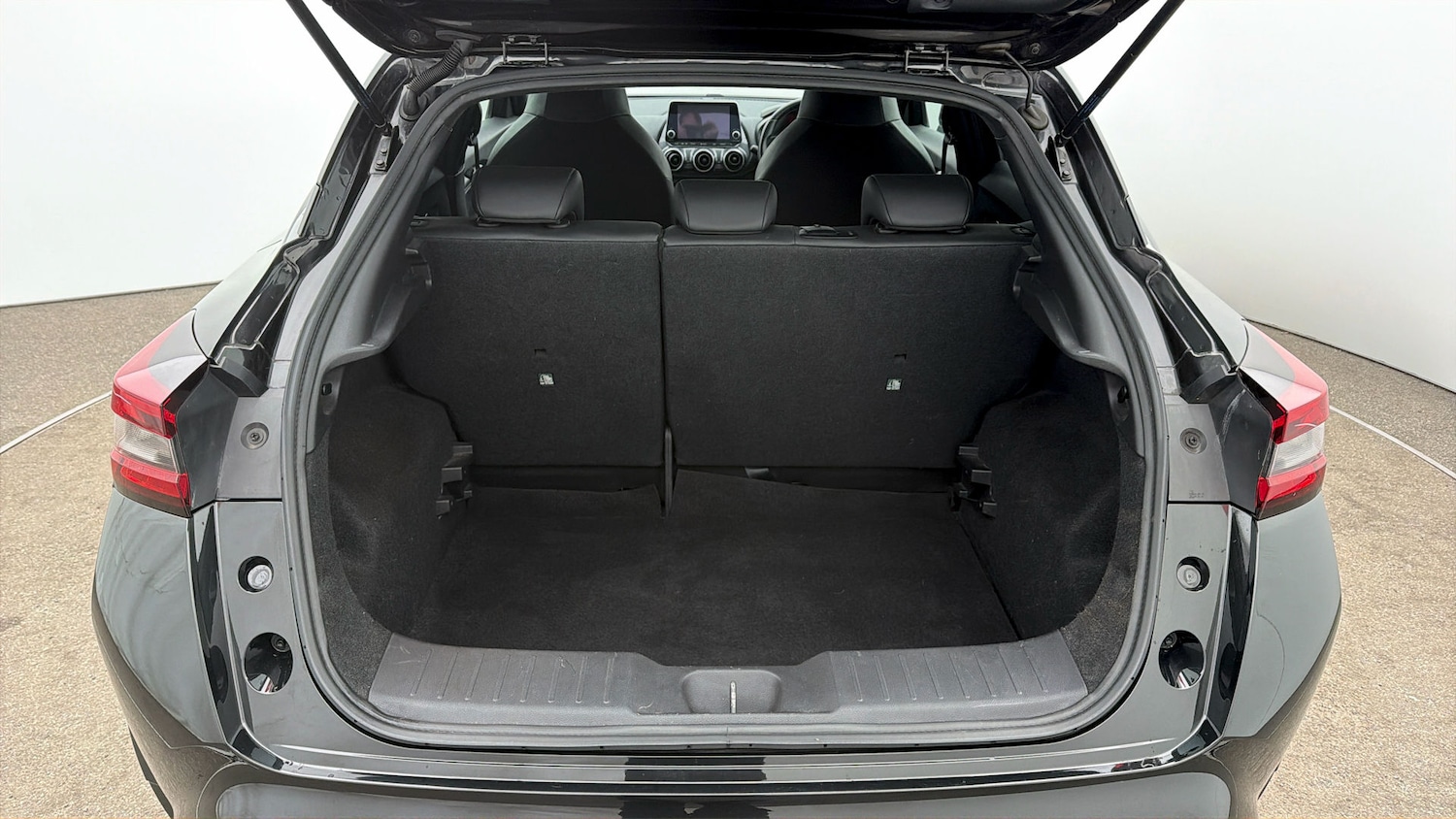 Used Nissan Juke 2023 for sale - 78064575: Photo 16