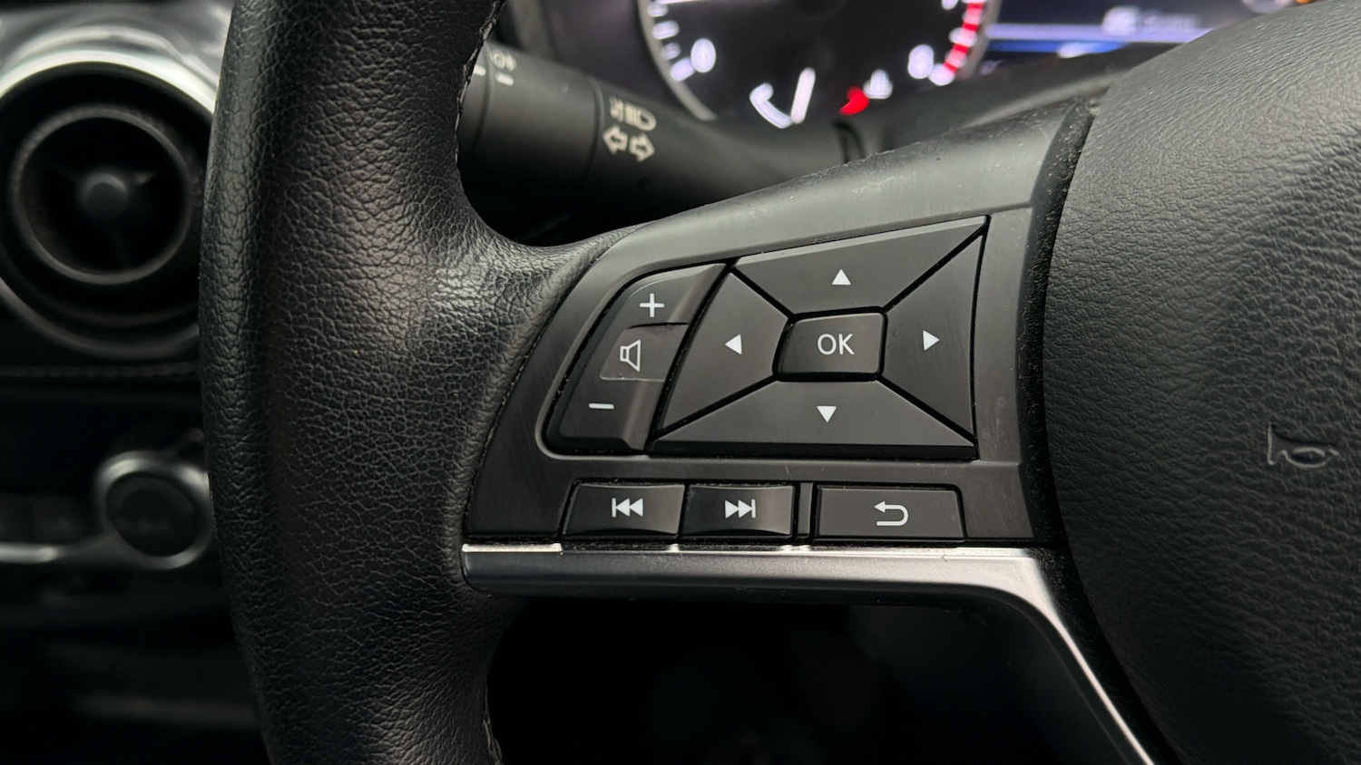 Used Nissan Juke 2023 for sale - 78064575: Photo 22