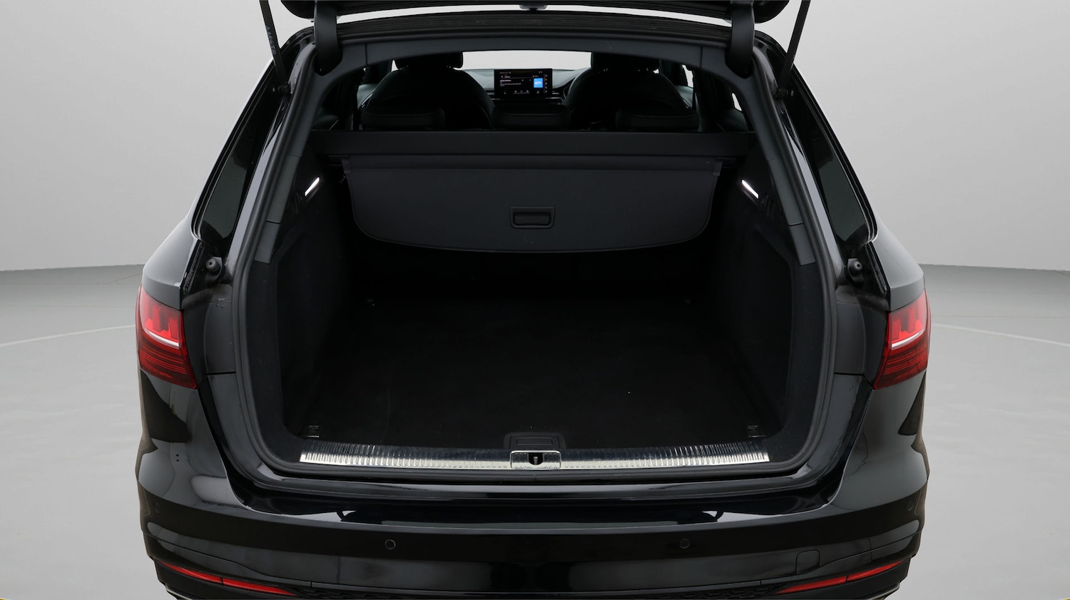 Used Audi A4 Avant for sale - 77201608: Photo 17