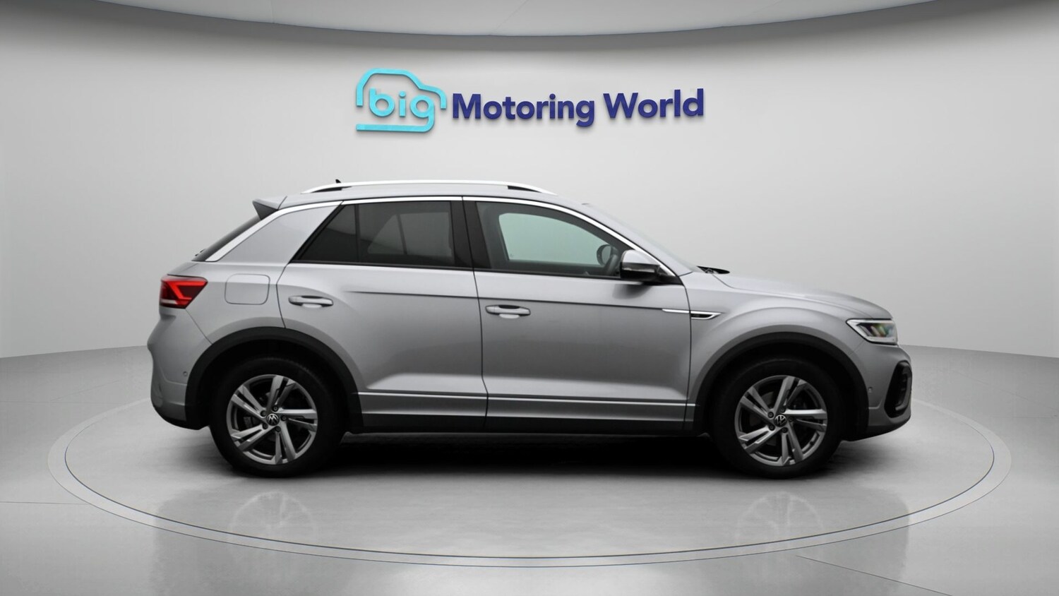 Used Volkswagen T-Roc 2023 for sale - 78176319: Photo 8