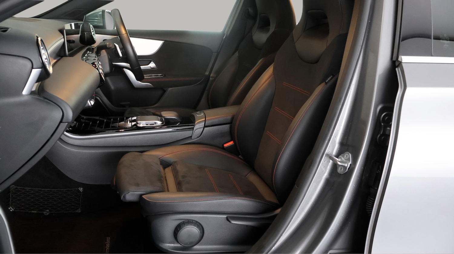 Used Mercedes-Benz A-Class 2019 for sale - 77336366: Photo 14