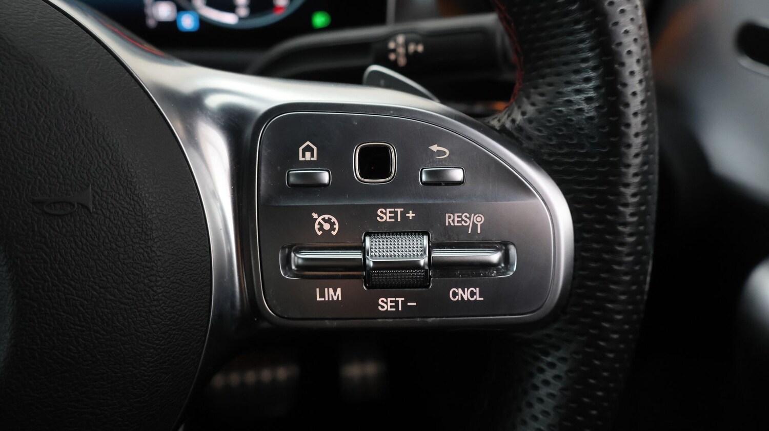 Used Mercedes-Benz A-Class 2019 for sale - 77336366: Photo 26