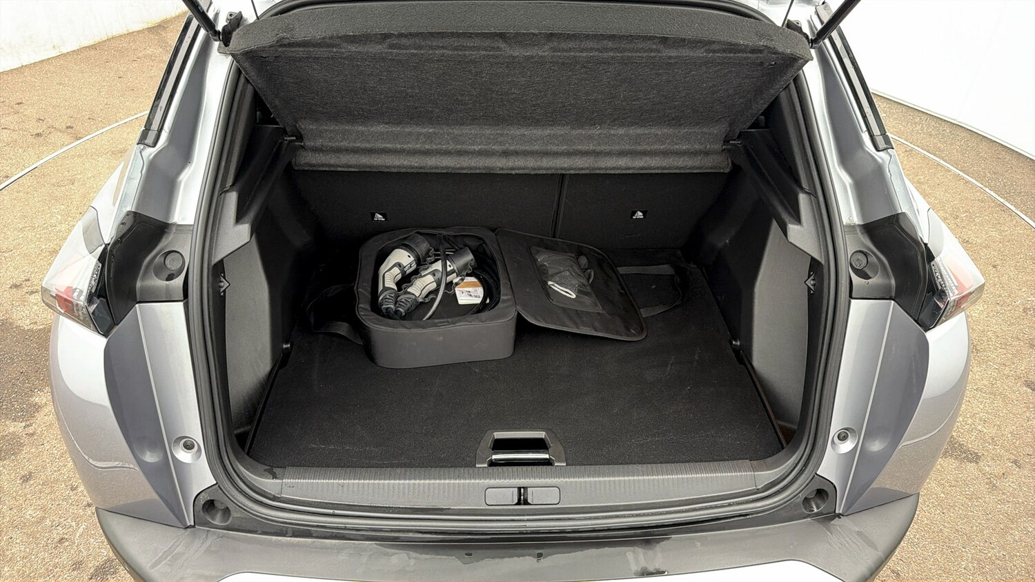 Used Peugeot E-2008 2022 for sale - 78077483: Photo 16