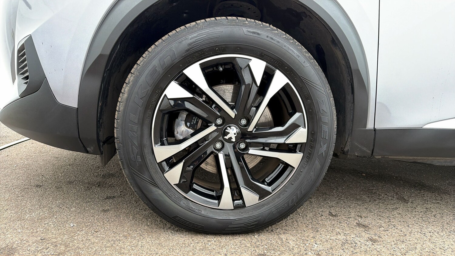 Used Peugeot E-2008 2022 for sale - 78077483: Photo 17