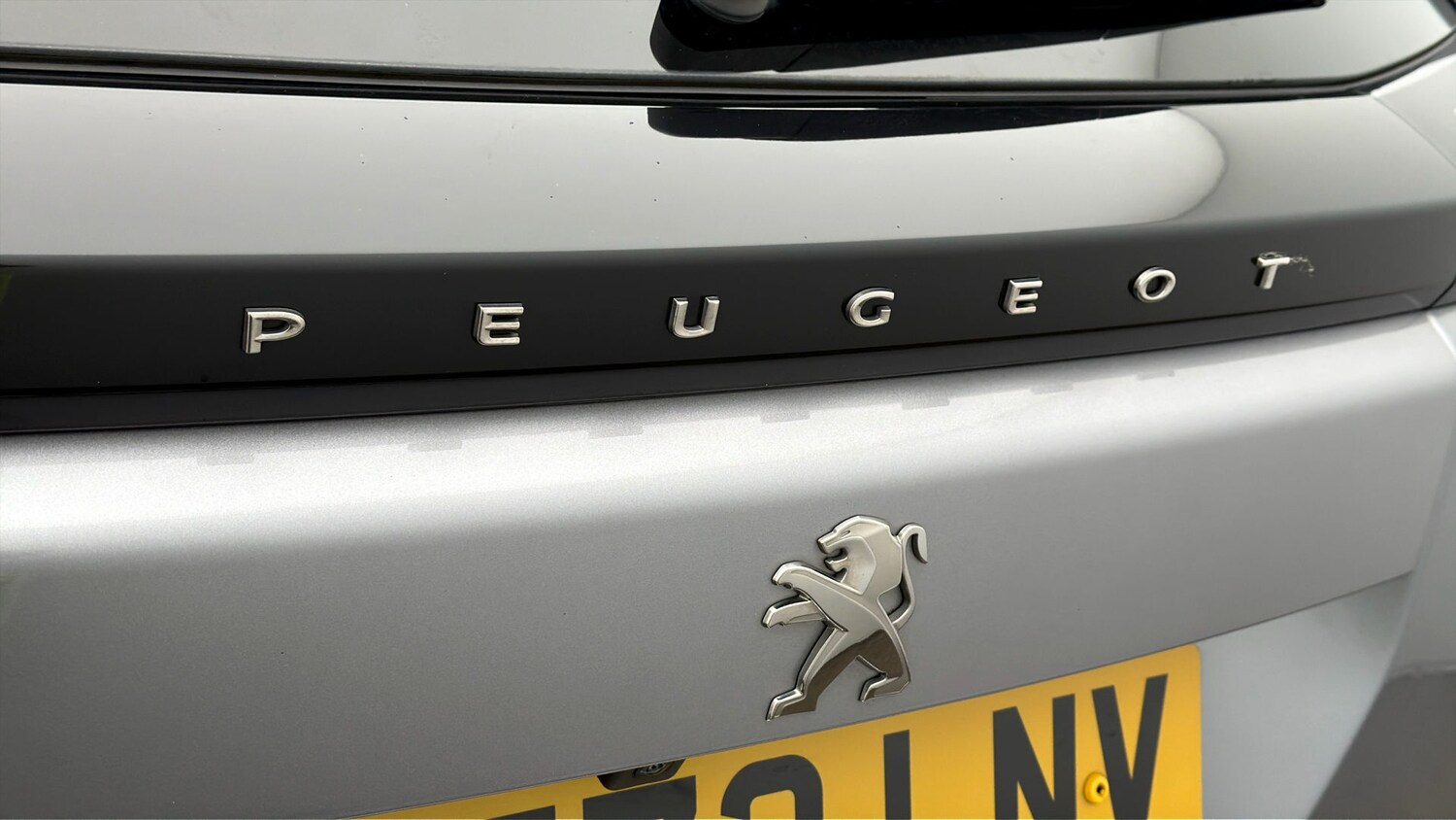 Used Peugeot E-2008 2022 for sale - 78077483: Photo 20