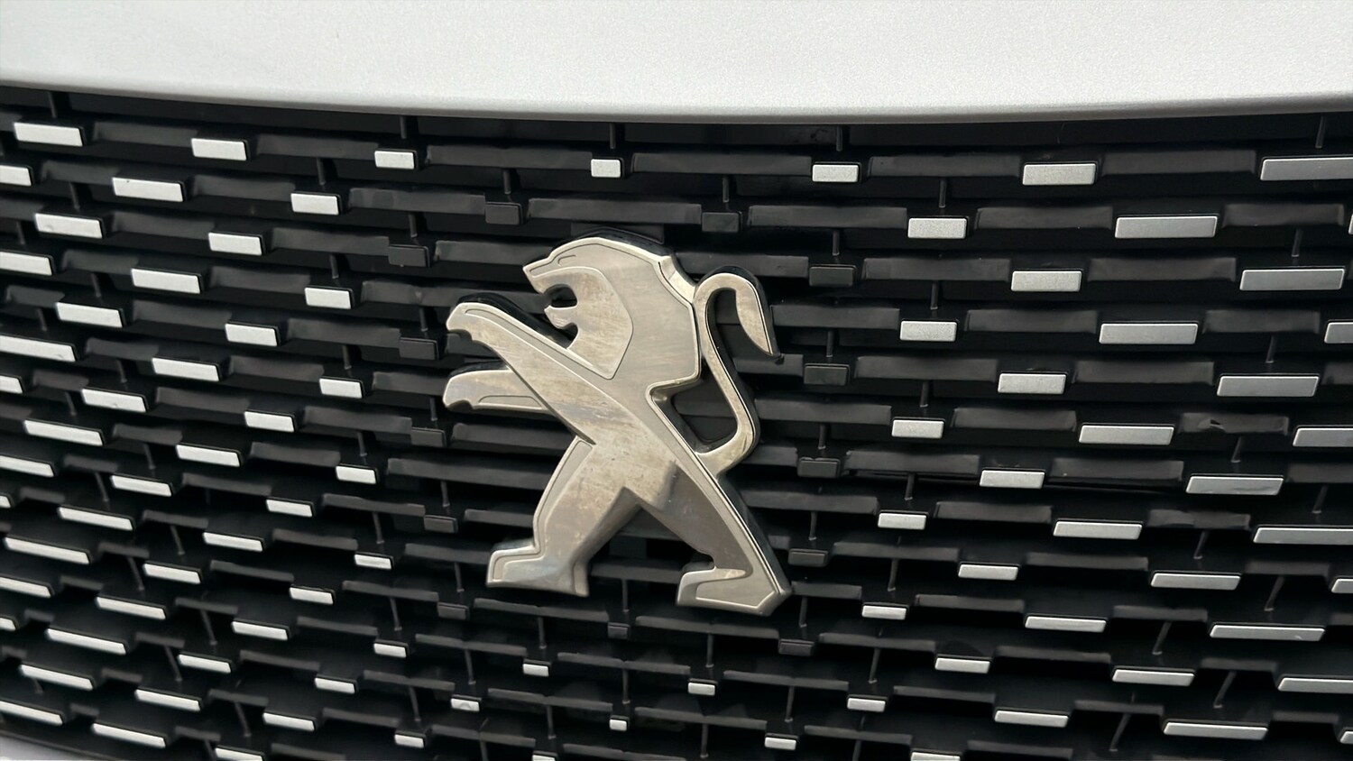 Used Peugeot E-2008 2022 for sale - 78077483: Photo 22