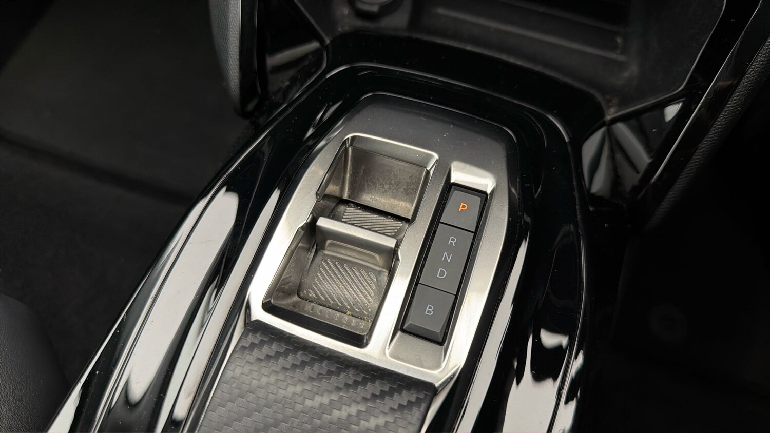 Used Peugeot E-2008 2022 for sale - 78077483: Photo 25