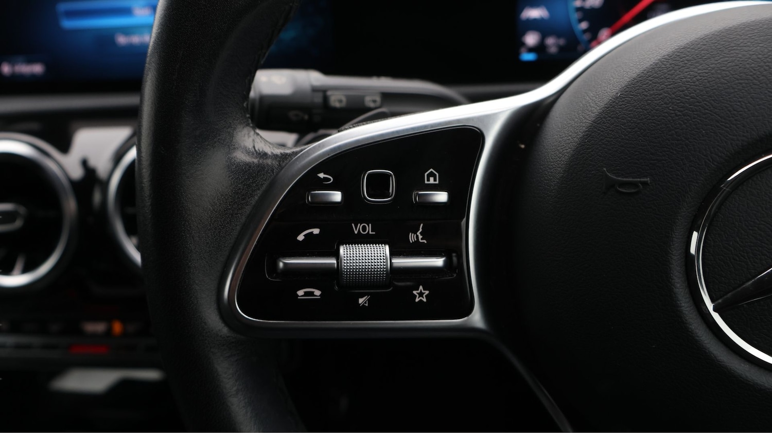 Used Mercedes-Benz A-Class 2018 for sale - 77618510: Photo 23