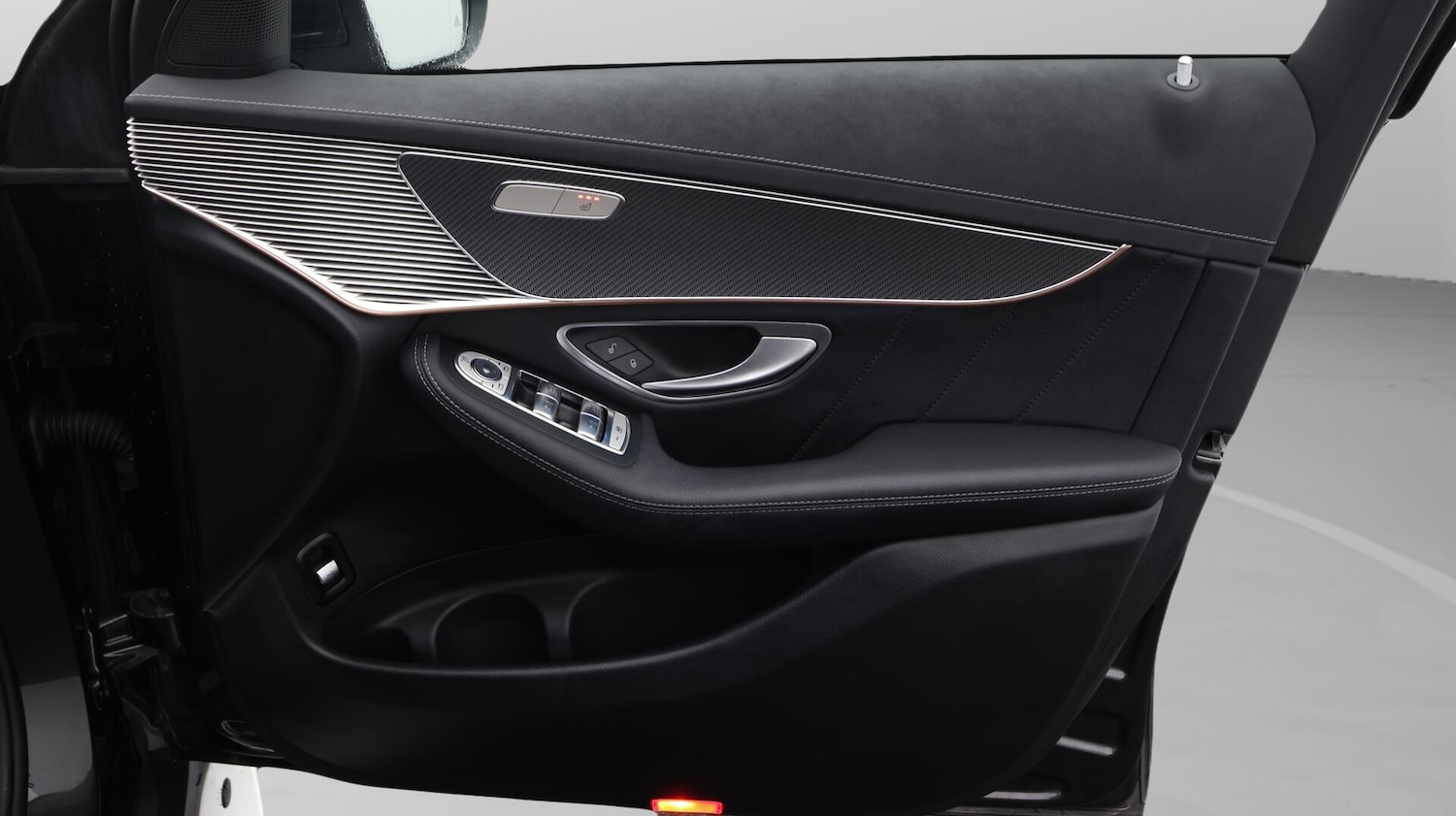 Used Mercedes-Benz EQC 2022 for sale - 76498568: Photo 16