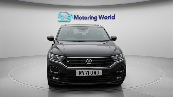 Used Volkswagen T-Roc 2021 for sale - 76200334: Photo 3