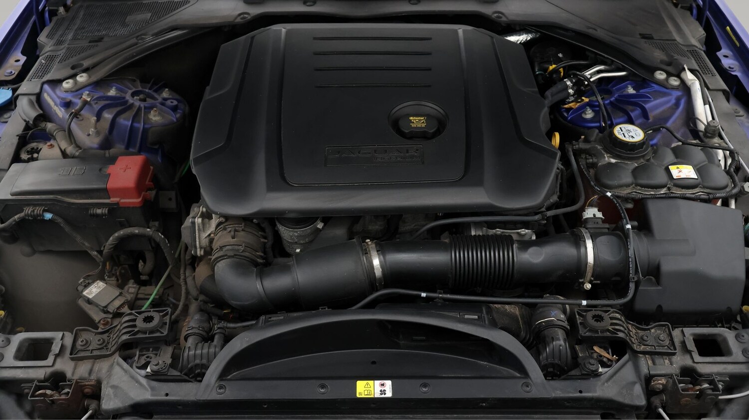 Used Jaguar XE 2019 for sale - 77064370: Photo 19