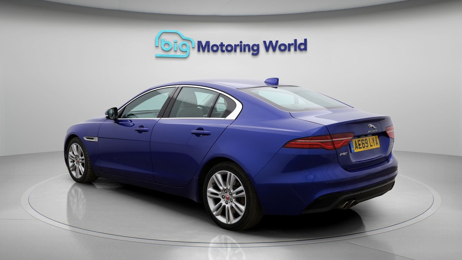 Used Jaguar XE 2019 for sale - 77064370: Photo 5