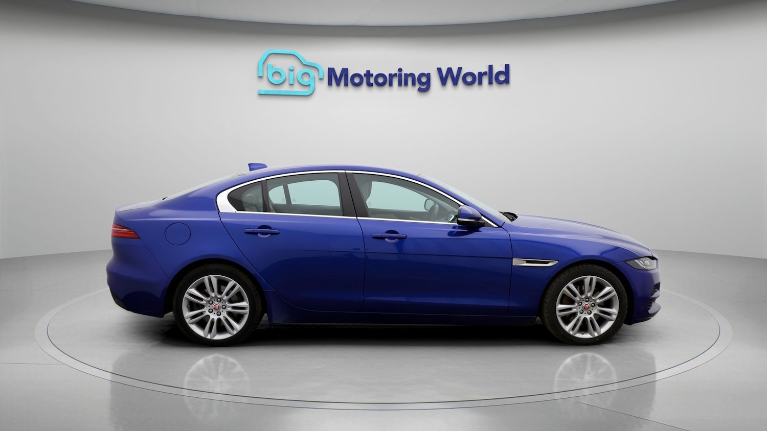 Used Jaguar XE 2019 for sale - 77064370: Photo 8