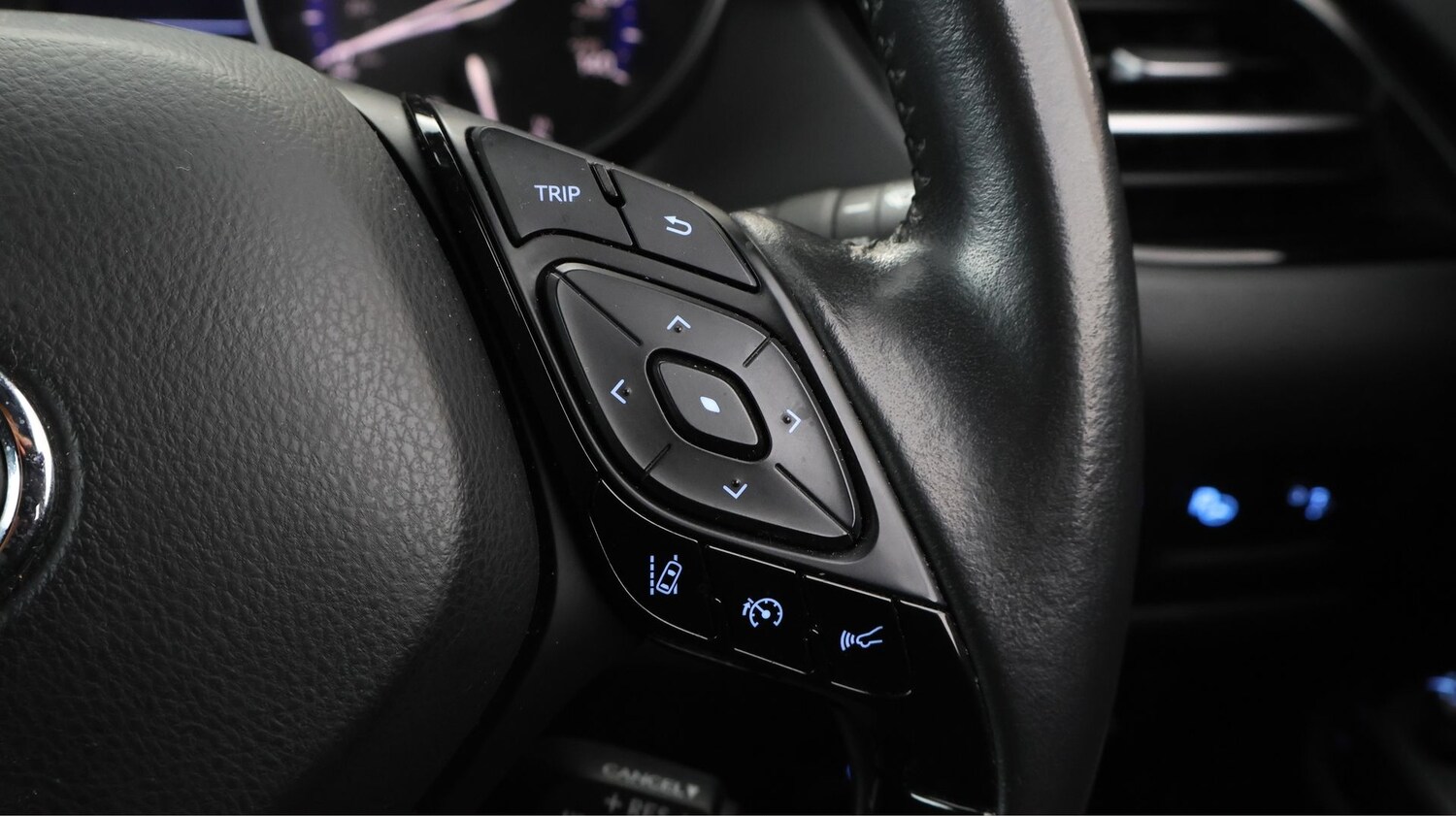 Used Toyota C-HR 2022 for sale - 77207062: Photo 23