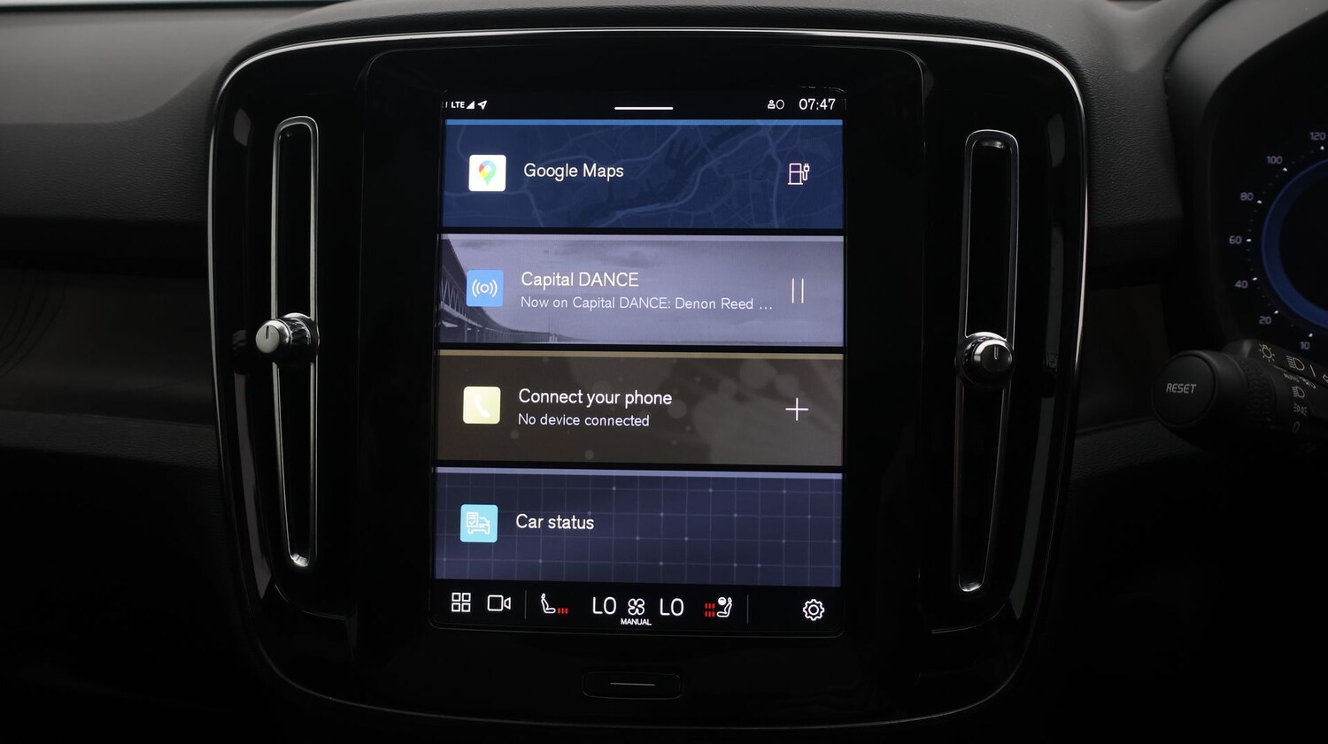 Used Volvo C40 2022 for sale - 77214759: Photo 11