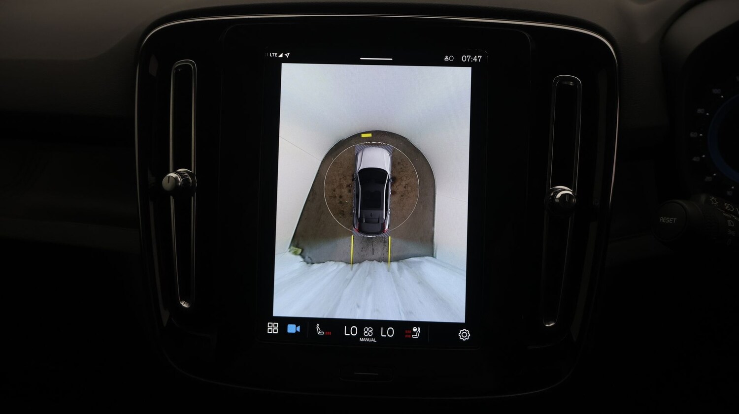 Used Volvo C40 2022 for sale - 77214759: Photo 25