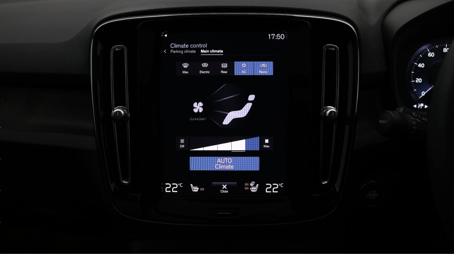 Used Volvo XC40 2022 for sale - 77201589: Photo 12