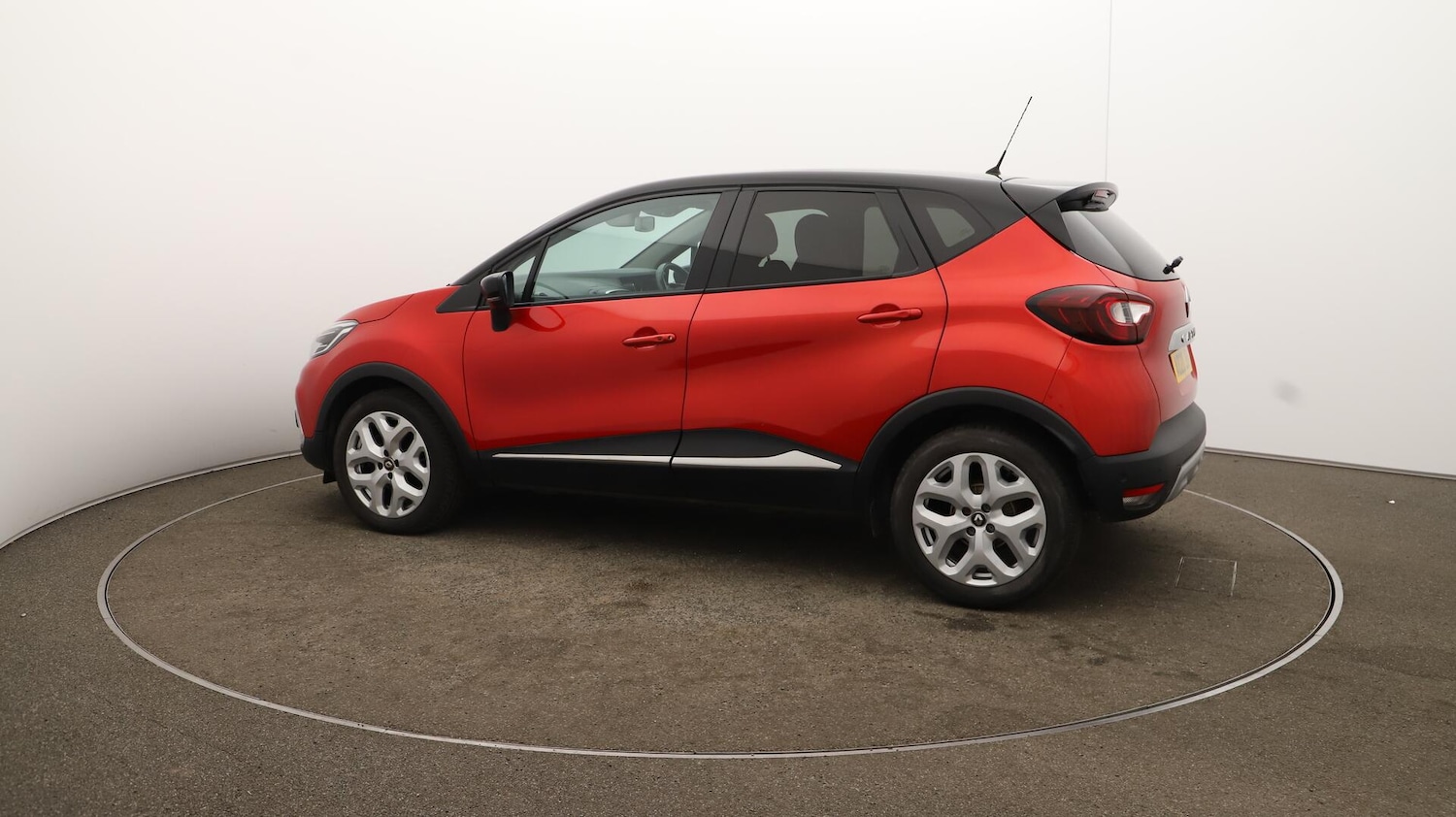 Used Renault Captur 2020 for sale - 75927230: Photo 47