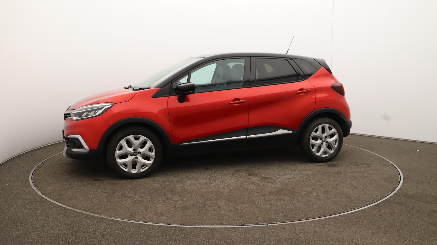 Used Renault Captur 2020 for sale - 75927230: Photo 66