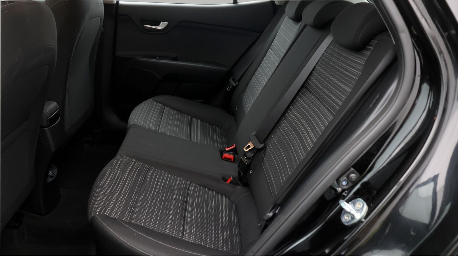 Used Kia Stonic 2022 for sale - 77249149: Photo 16