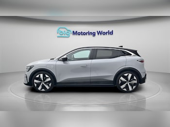 Used Renault Megane E Tech 2023 for sale - 78938397: Photo