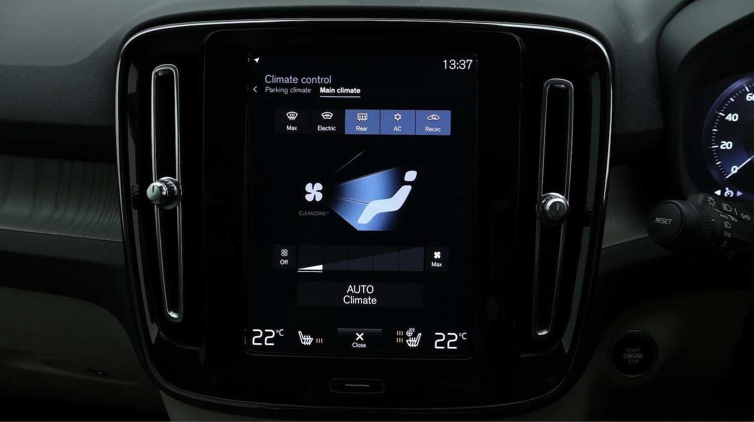 Used Volvo XC40 2020 for sale - 76432541: Photo 13