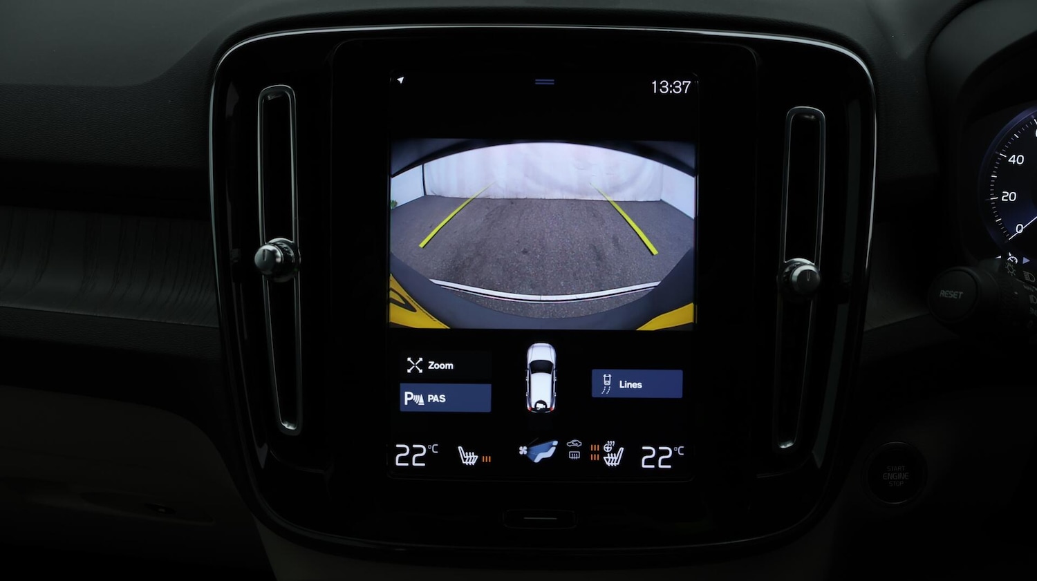 Used Volvo XC40 2020 for sale - 76432541: Photo 26