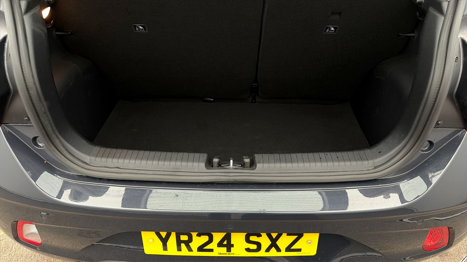 Used Hyundai i10 2024 for sale - 77921118: Photo 16