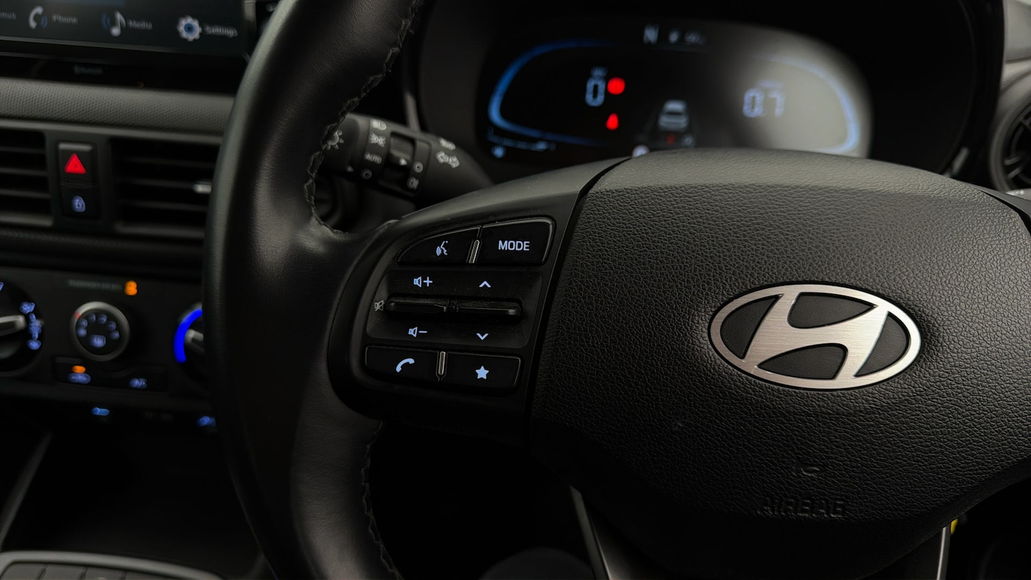 Used Hyundai i10 2024 for sale - 77921118: Photo 23