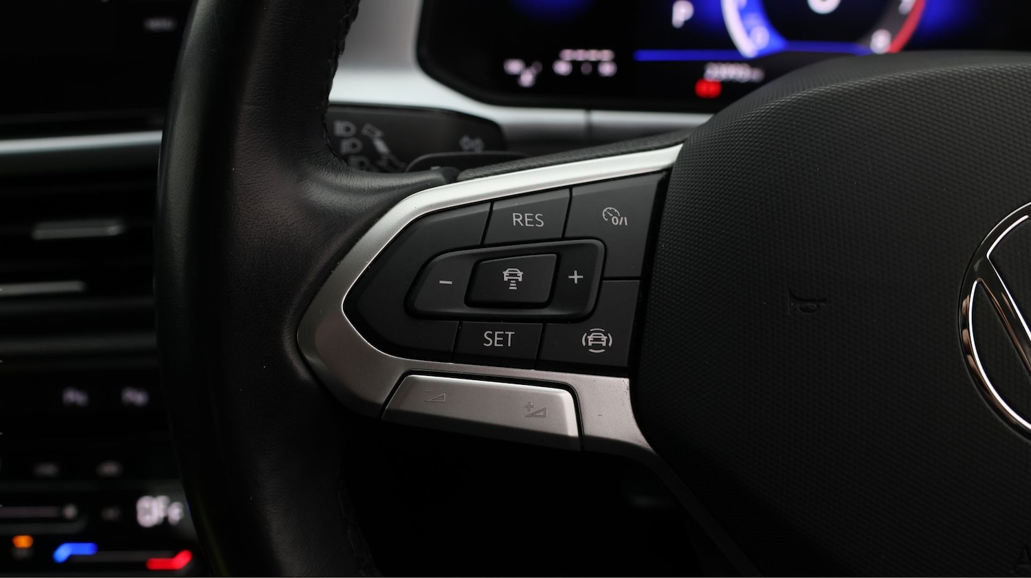 Used Volkswagen T-Roc 2022 for sale - 77384995: Photo 20