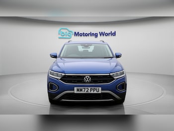 Used Volkswagen T-Roc 2022 for sale - 77384995: Photo