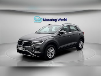 Used Volkswagen T-Roc 2023 for sale - 79430124: Photo