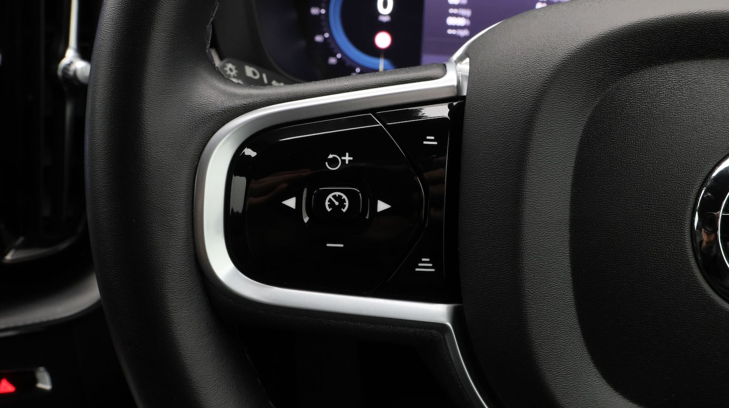 Used Volvo XC60 2022 for sale - 77650115: Photo 23