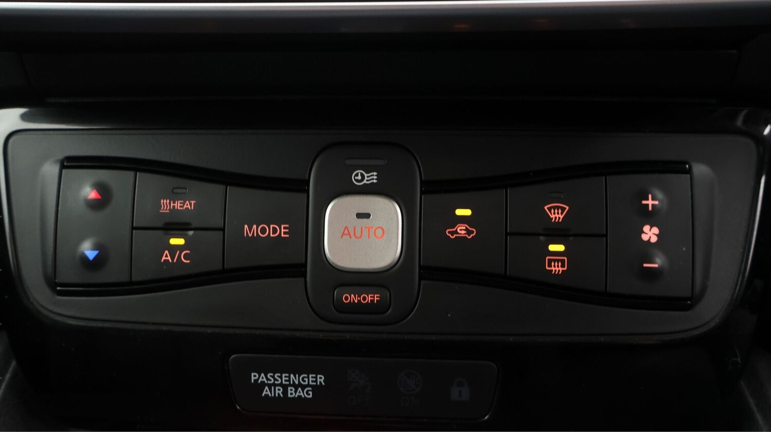 Used Nissan Leaf for sale - 77181995: Photo 12