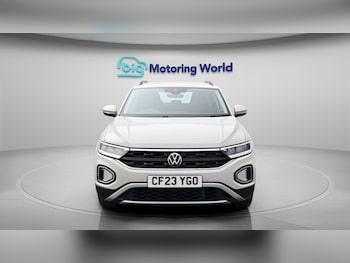 Used Volkswagen T-Roc 2023 for sale - 79058232: Photo