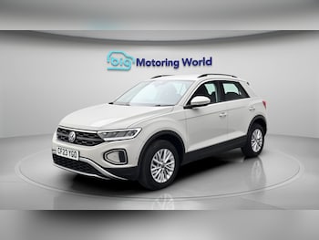 Used Volkswagen T-Roc 2023 for sale - 79058232: Photo