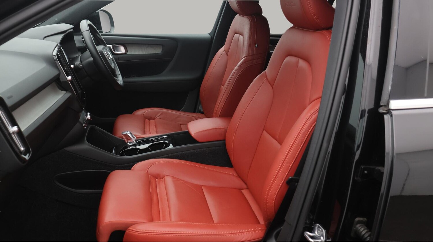 Used Volvo XC40 2020 for sale - 76572482: Photo 15