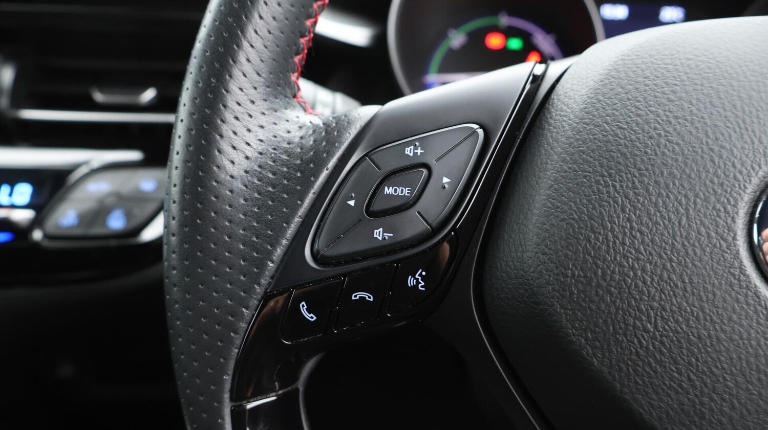 Used Toyota C-HR 2022 for sale - 75927198: Photo 24