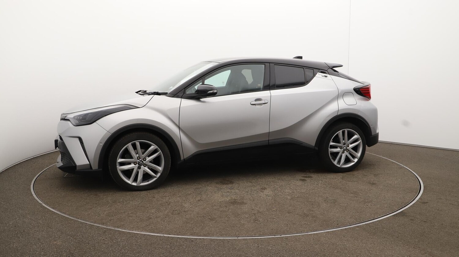 Used Toyota C-HR 2022 for sale - 75927198: Photo 66