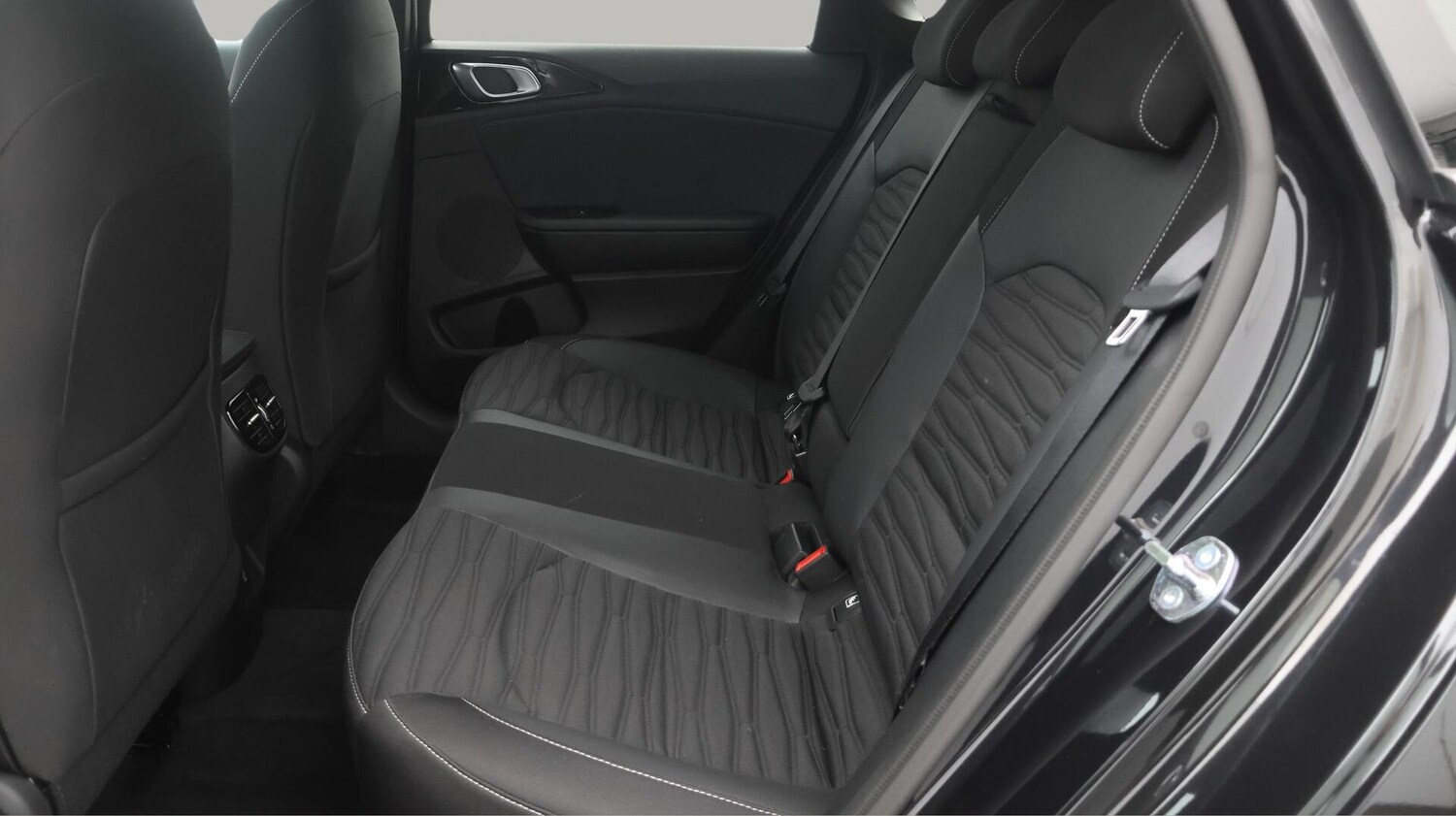 Used Kia Ceed 2025 for sale - 76607698: Photo 17