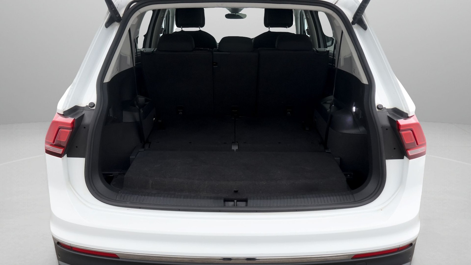 Used Volkswagen Tiguan Allspace 2023 for sale - 77650122: Photo 17