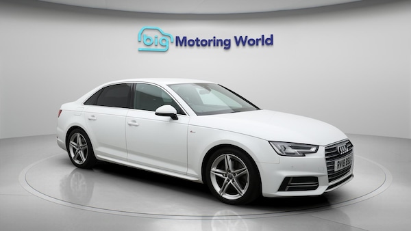 Used Audi A4 2018 for sale - 76247057: Photo 2
