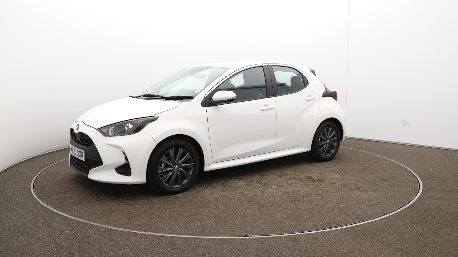 Used Toyota Yaris 2023 for sale - 76152565: Photo 69