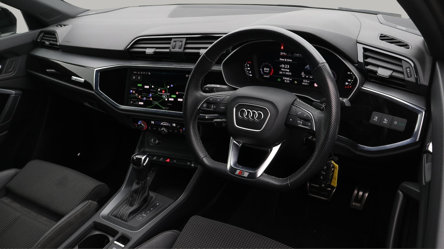 Used Audi Q3 2022 for sale - 76689546: Photo 10