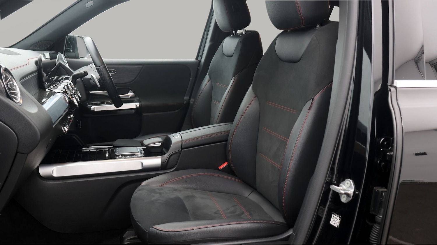 Used Mercedes-Benz EQB 2023 for sale - 77622624: Photo 14