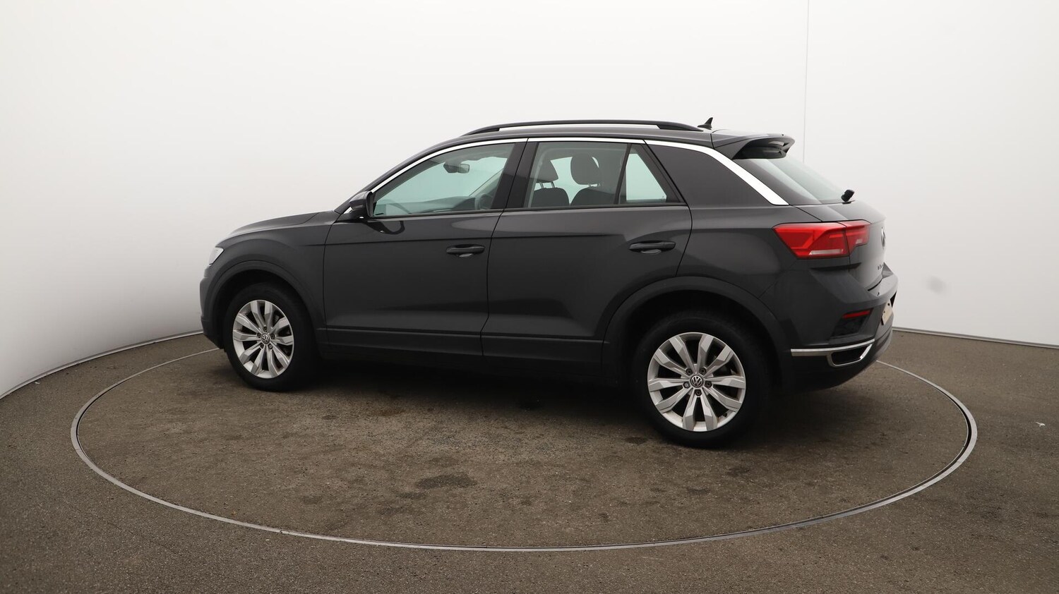 Used Volkswagen T-Roc 2020 for sale - 76239531: Photo 48