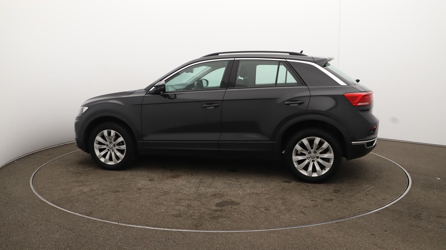 Used Volkswagen T-Roc 2020 for sale - 76239531: Photo 59